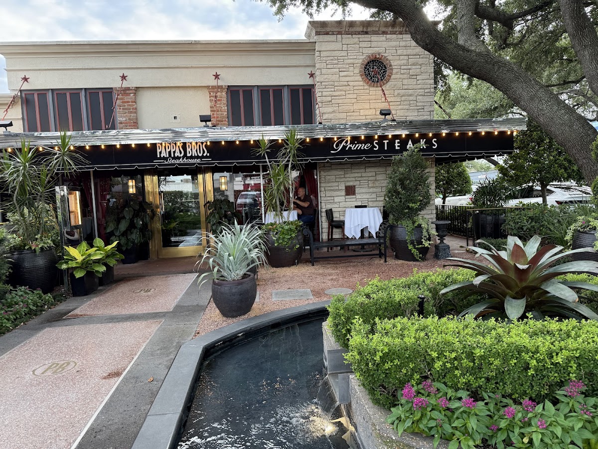 Pappas Bros. Steakhouse — Restaurant