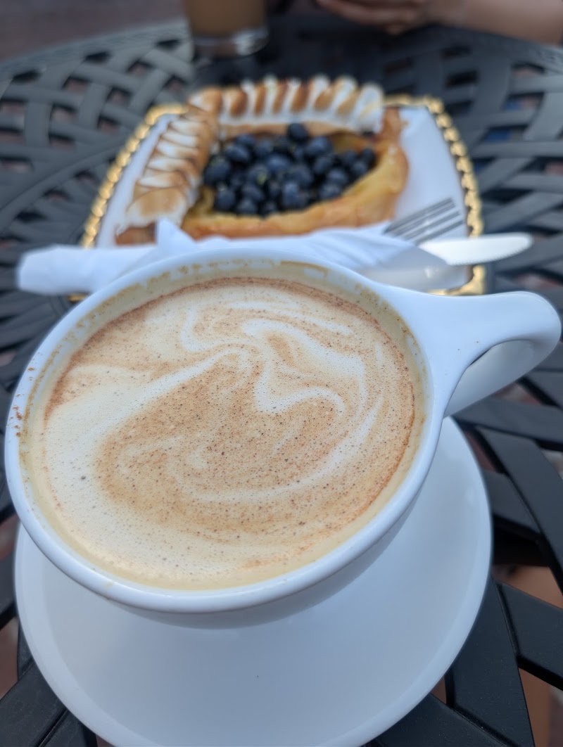 Pavon Coffee Den